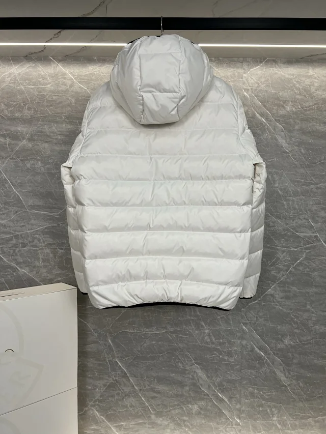 Jeluz Black Label Light Hooded Down Jacket Detail