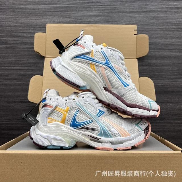 Balenciaga Graffiti Distressed Casual Sneakers SS25 Detail