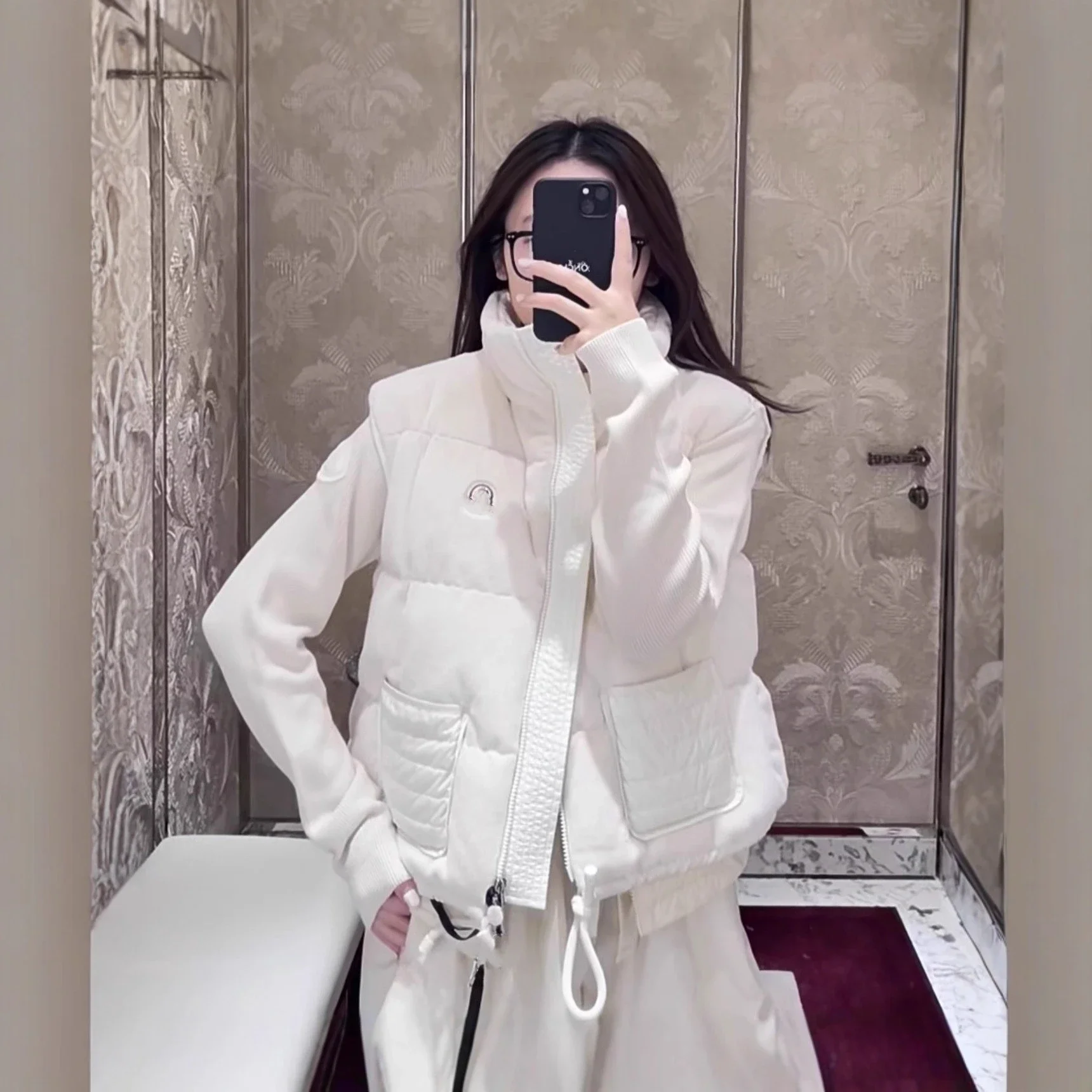 Mengjia FW24 Arques Logo Down Vest