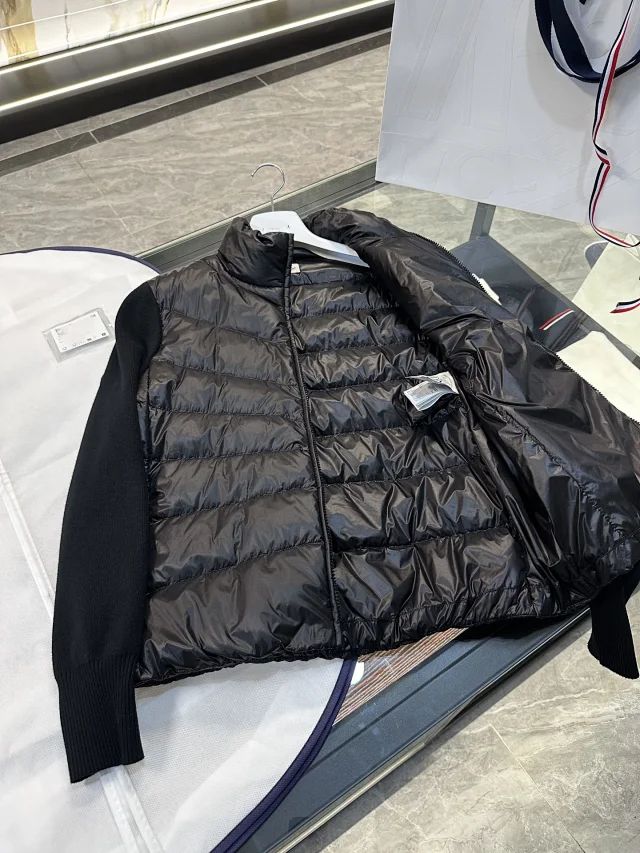 25SS M Padded Corduroy Down Jacket Detail