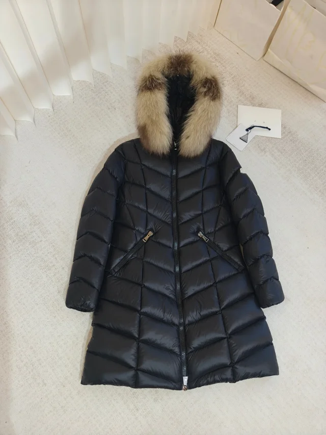 Mengjia Fulmarus Women's Hooded Down Coat Detail
