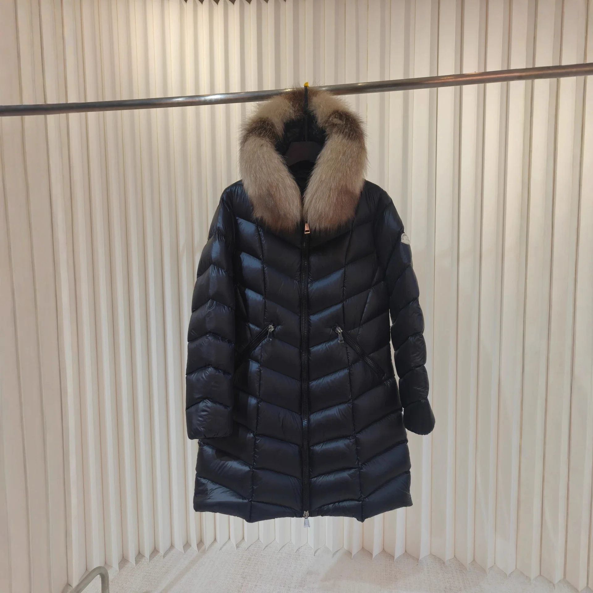 Mengjia Fulmarus Women's Hooded Down Coat