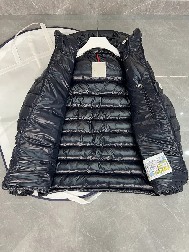 Meng Dalles 25SS Women's Hooded-Down Jacket Detail