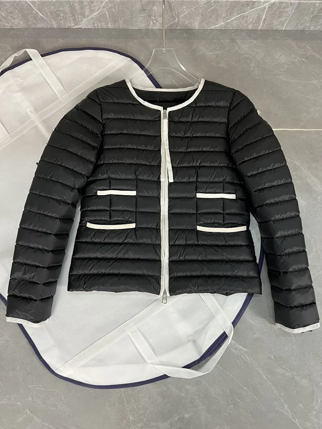 961097603809 Mengjia Lightweight Down Jacket Detail