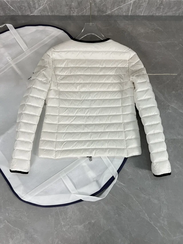 961097603809 Mengjia Lightweight Down Jacket Detail