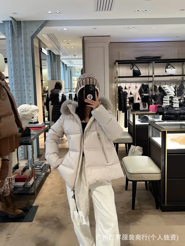 Moncler Women's Fur Collar Down Jacket Detail