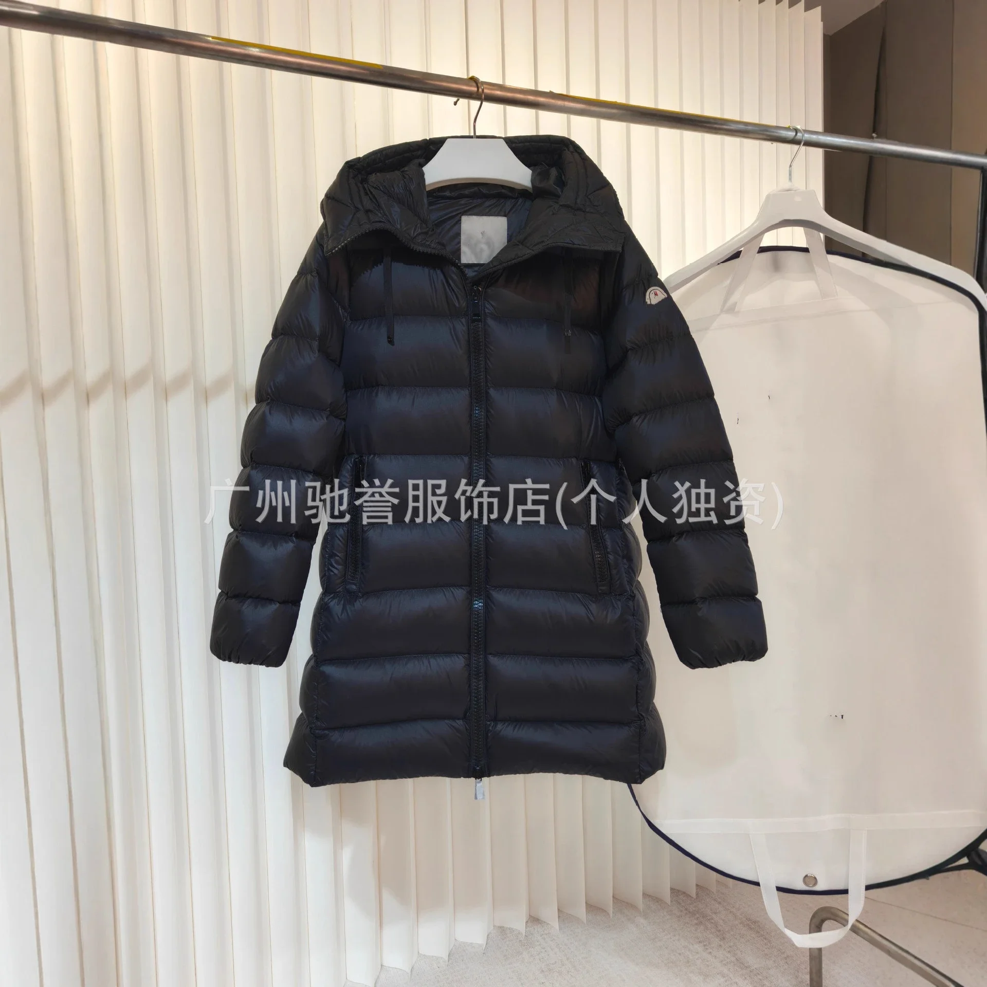 SUYEN Doll Women's Hooded Puffer Jacket