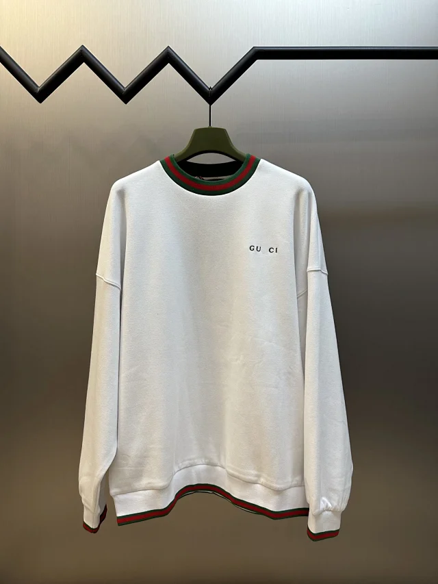 GU Tape Embroidery Sweatshirt 2025 AW Detail