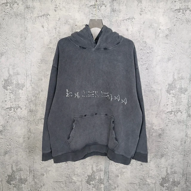 Paris AW24 Pin Logo Distressed Hoodie Unisex Detail