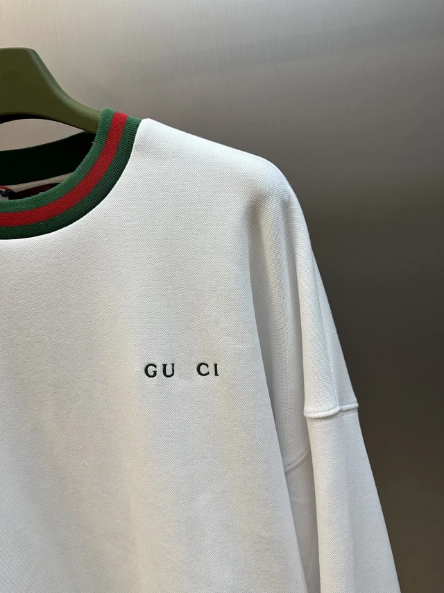 GU Tape Embroidery Sweatshirt 2025 AW Detail