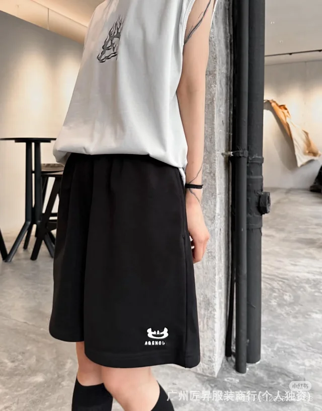 B SS25 Couple Embroidered Shorts Detail
