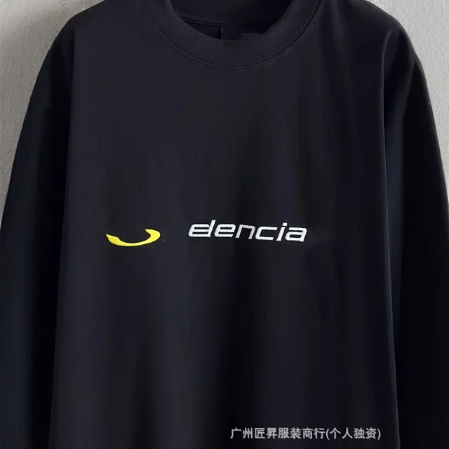 Balenciaga New Unisex Embroidered Oversized T-Shirt Detail