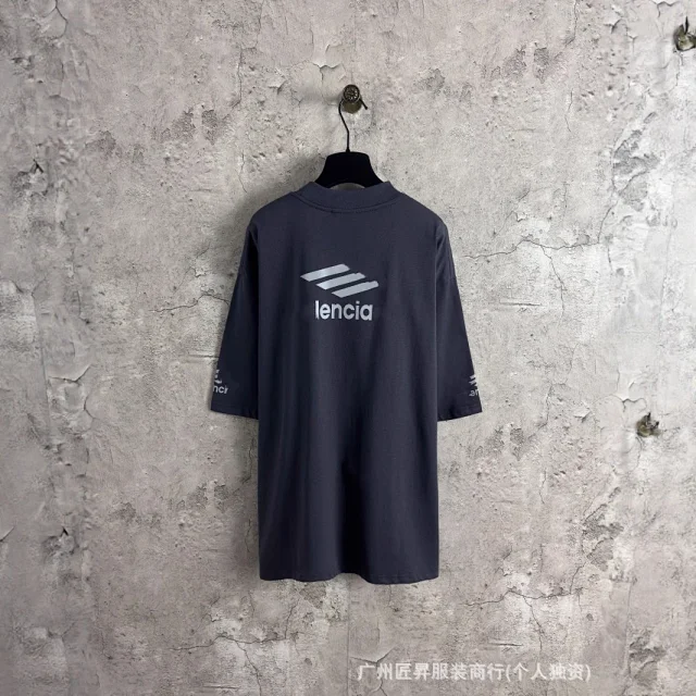Balenciaga Unisex Oversized Reflective Tee 2025 Detail