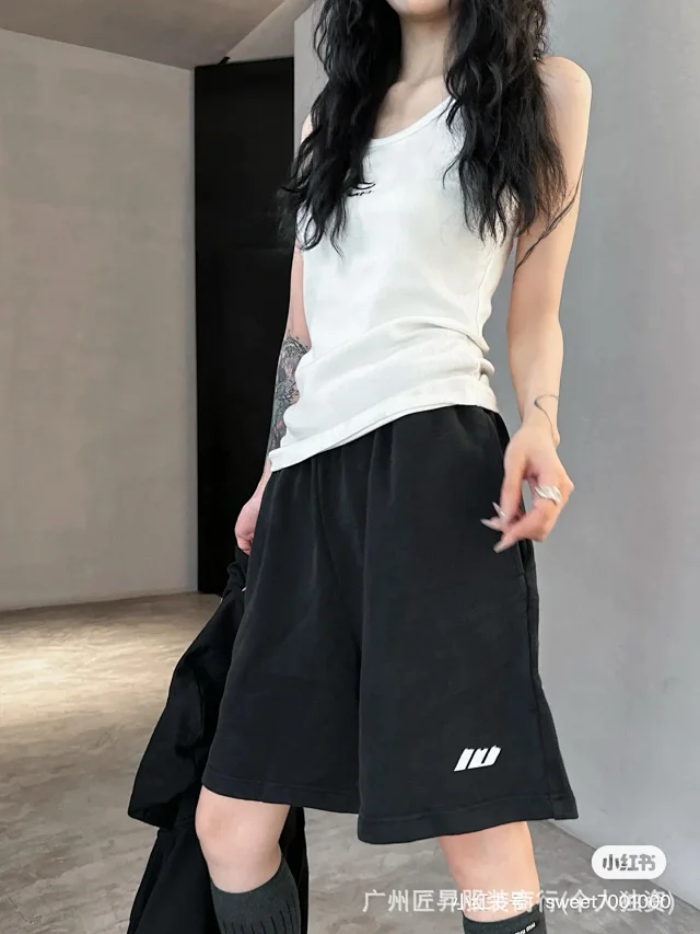 LB 3M Reflective Letter Print Shorts Detail