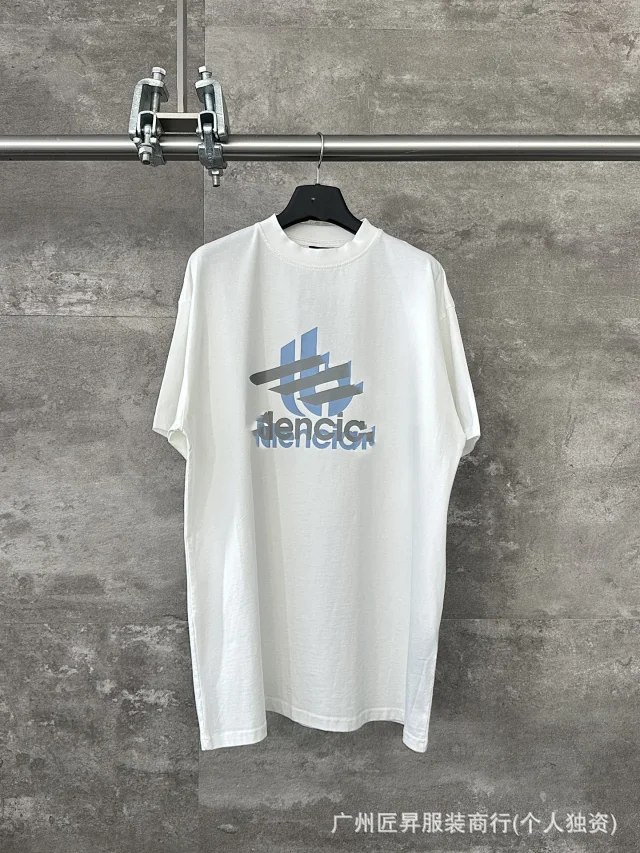 B Triple Shadow Unisex Beige Tee Detail