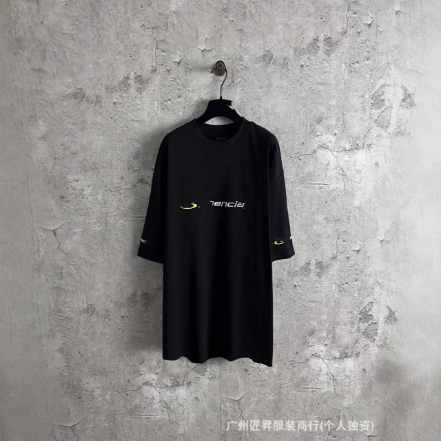 Balenciaga New Unisex Embroidered Oversized T-Shirt Detail
