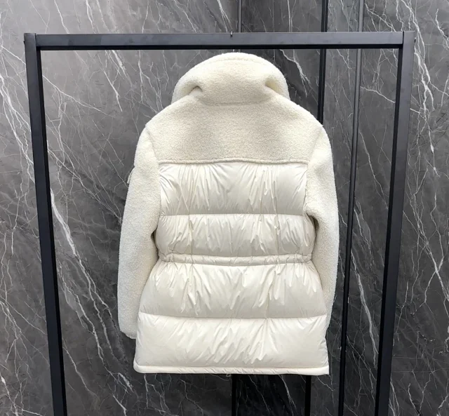 Mengjia Escaut Stand Collar Shearling Jacket Detail