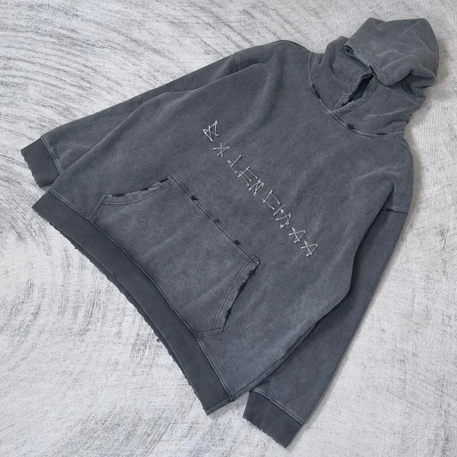Paris AW24 Pin Logo Distressed Hoodie Unisex Detail