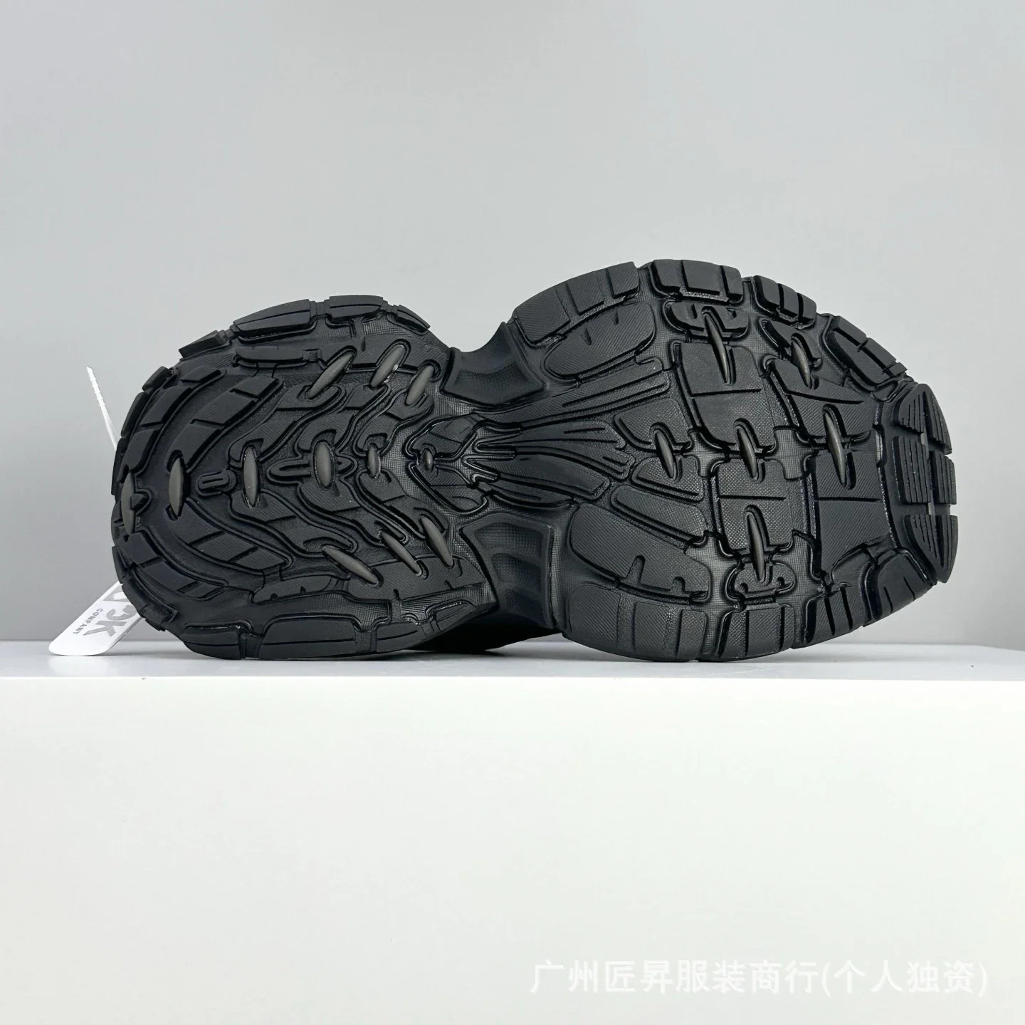 Unisex CB Paris 10 Platform Sneakers