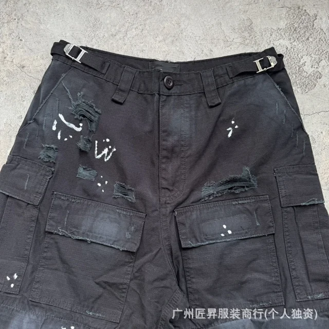B 25SS Paris Distressed Cargo Shorts Detail