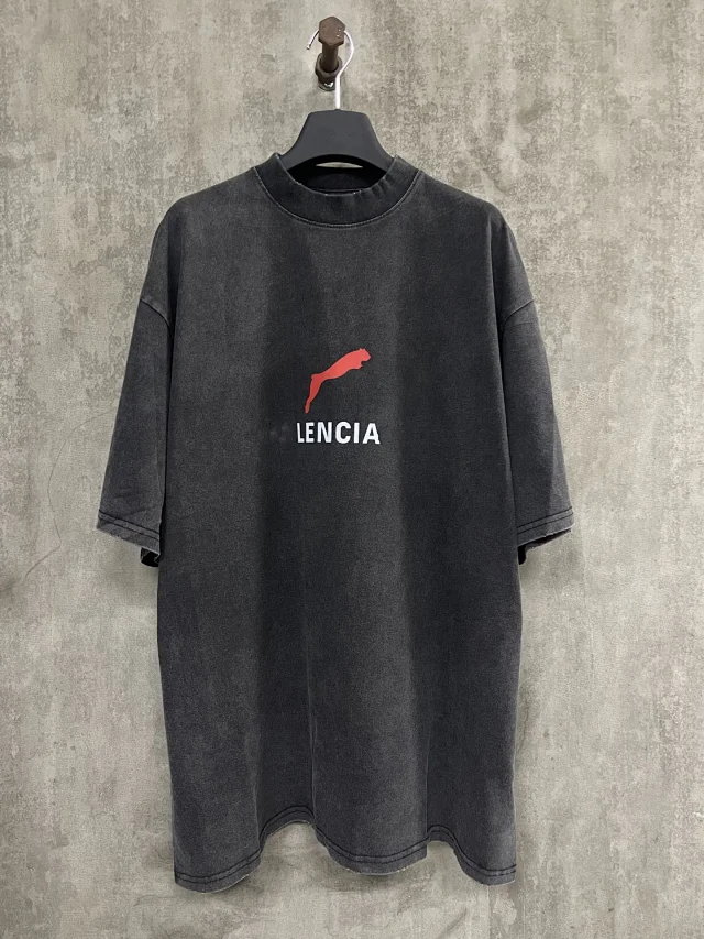 2025 BL Unisex OS Logo Tee Detail