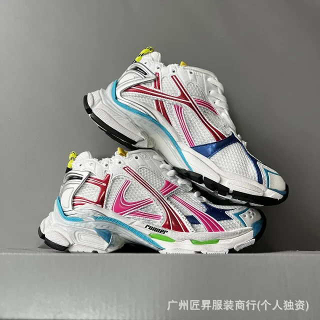 Balenciaga Graffiti Distressed Casual Sneakers SS25 Detail