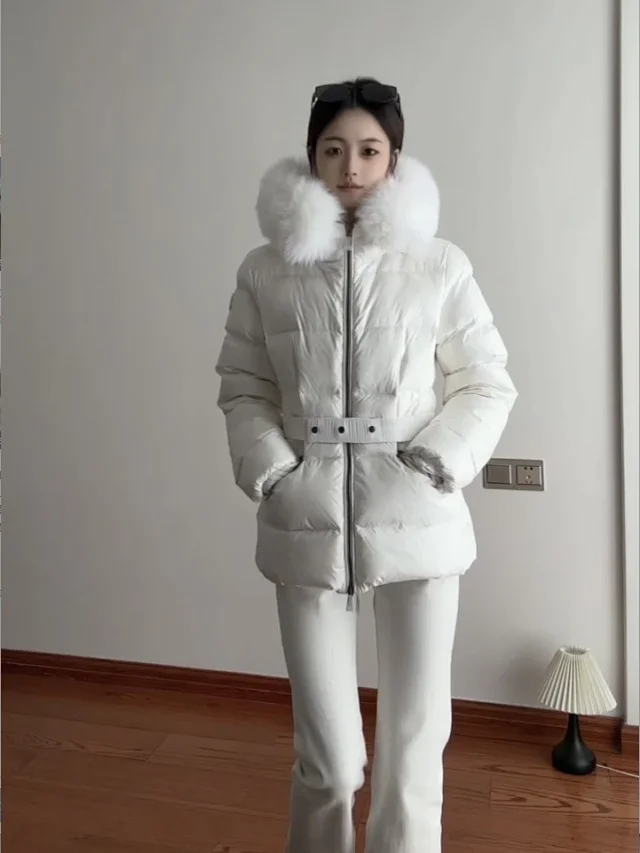 Meng Jia Boedic Women's Hooded Puffer Detail