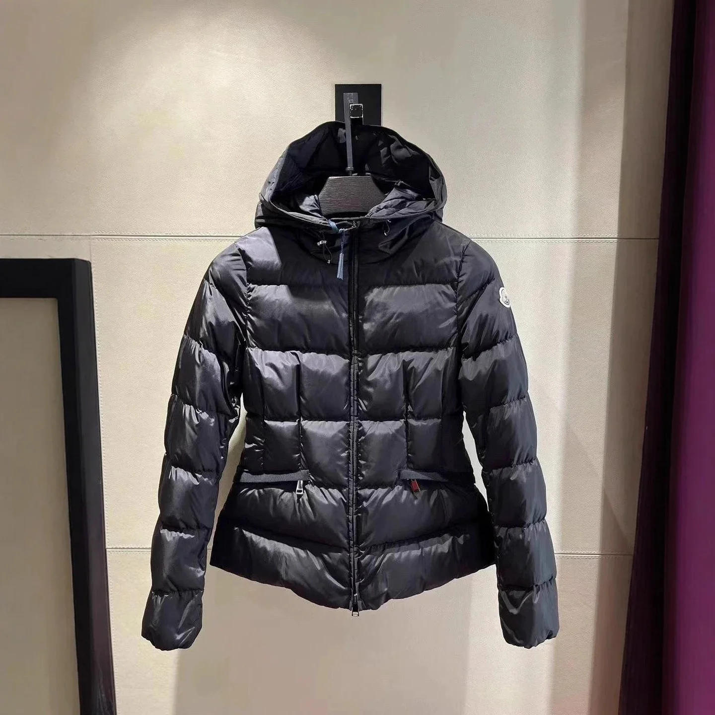 Women's Meng Jia Avoce Cropped Hooded Puffer