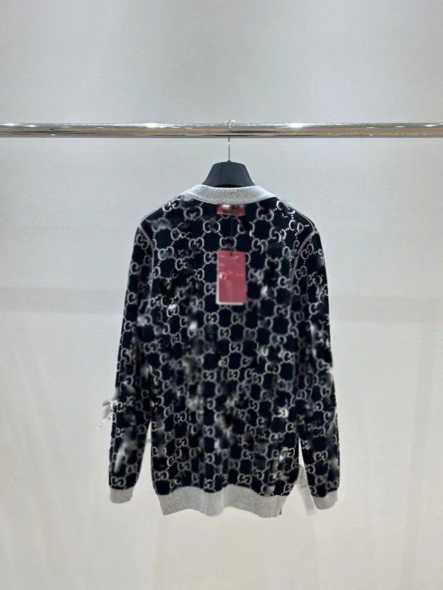 Gucci Monogram Reversible V-Neck Cardigan Detail