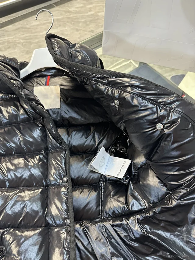 Barante New Women's Waist-Cinching Down Jacket Detail
