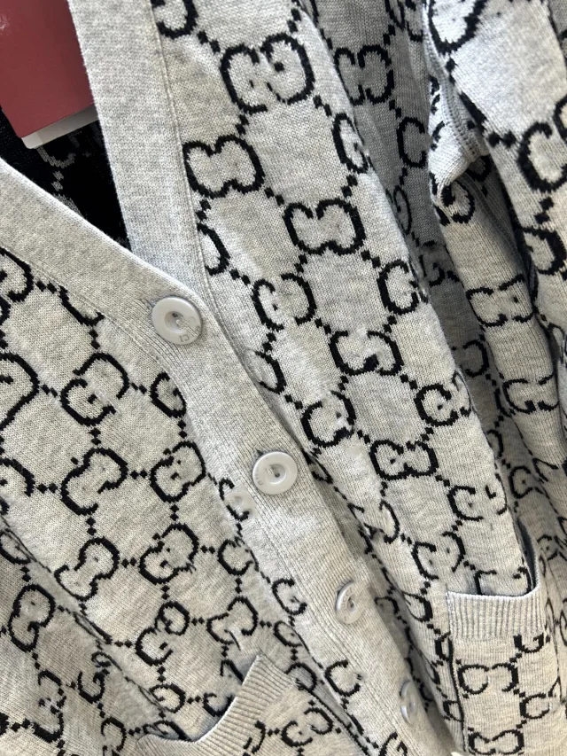 Gucci Monogram Reversible V-Neck Cardigan Detail