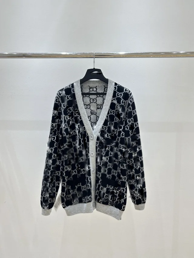 Gucci Monogram Reversible V-Neck Cardigan Detail
