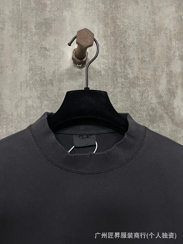 Balenciaga SS25 Double-B Print Unisex Tee Detail