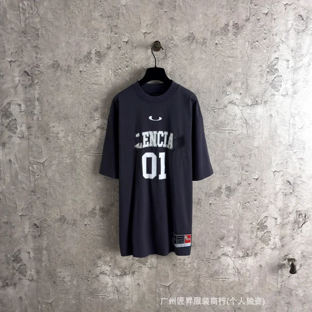 B01 Letter Embroidered Streetwear Tee Unisex