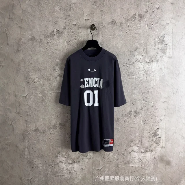 B01 Letter Embroidered Streetwear Tee Unisex Detail