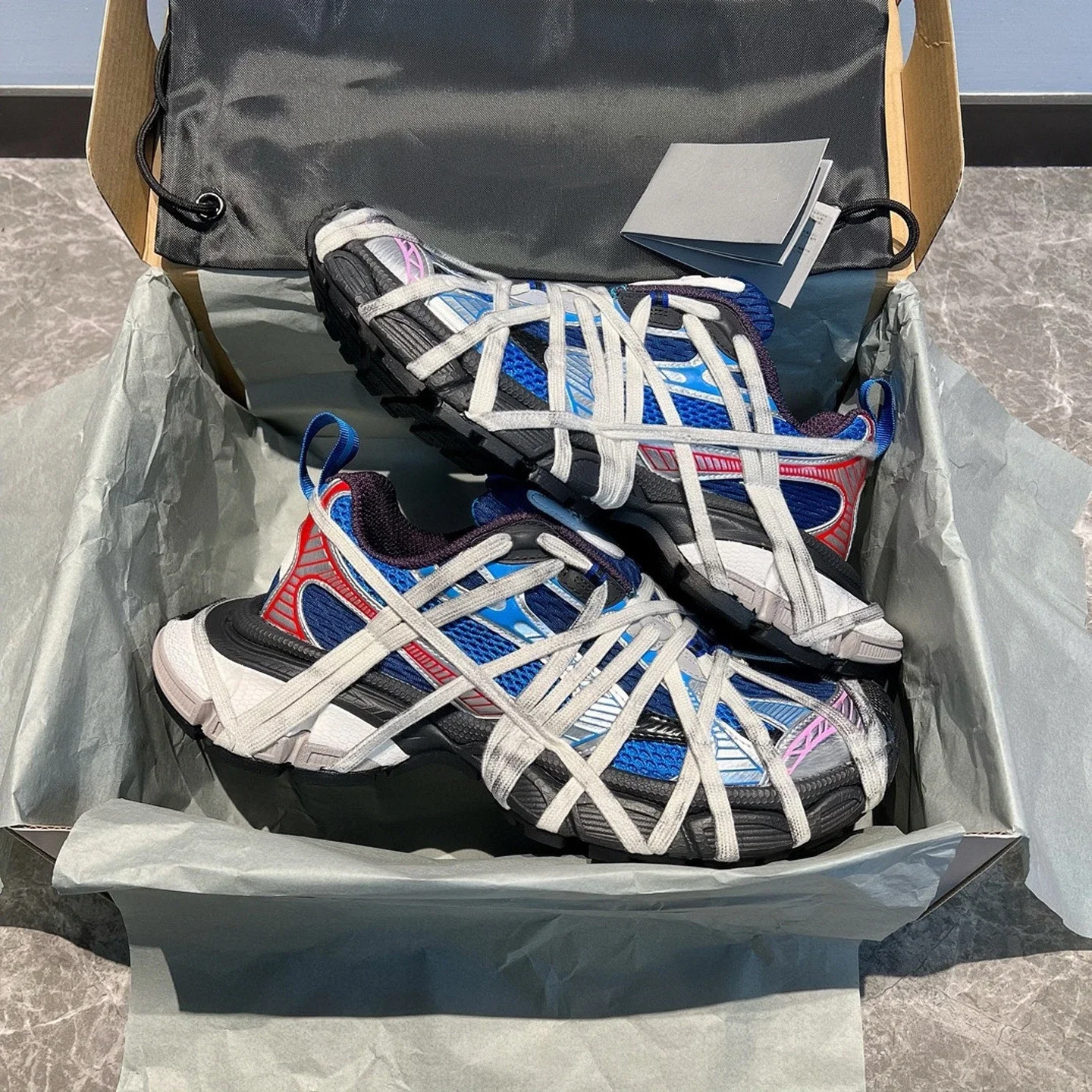 Couple's Mesh Retro Platform Distressed Sneakers