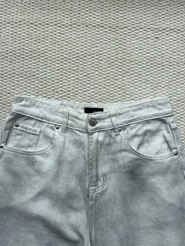 Dujia Balenciaga SS25 Splatter Distressed Jeans Detail