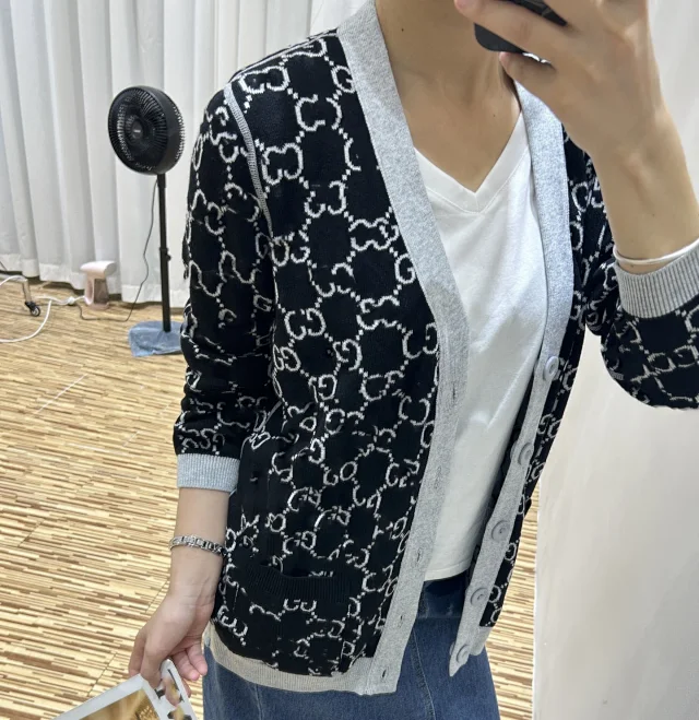 Gucci Monogram Reversible V-Neck Cardigan Detail