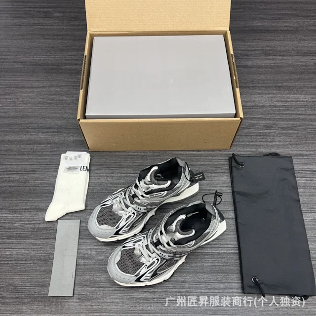 Authentic Balenciaga 6.0 Retro Sneakers SS25 Detail