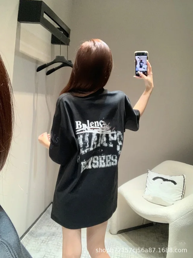 BLCG25SS Paris Love Logo Tee Detail