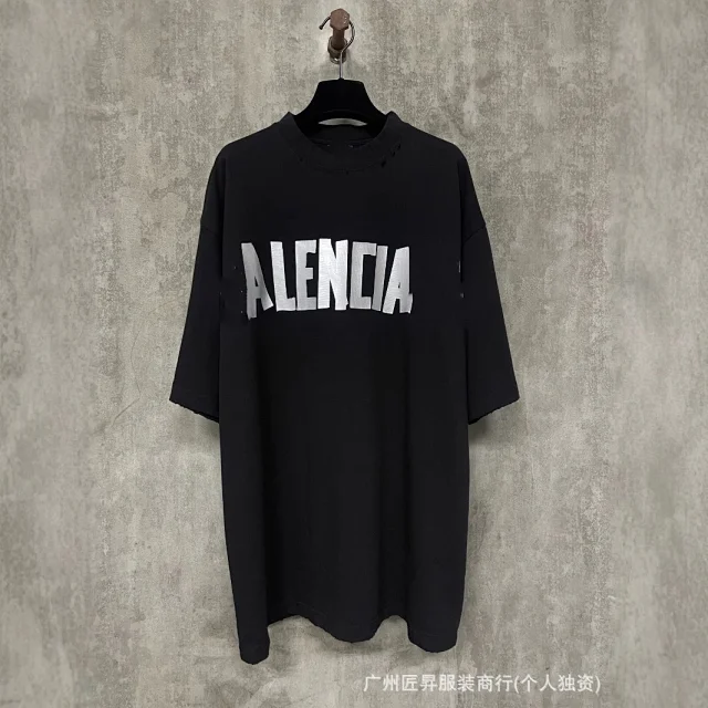 Authentic Balenciaga Graphic Distressed Heavyweight Tee Detail