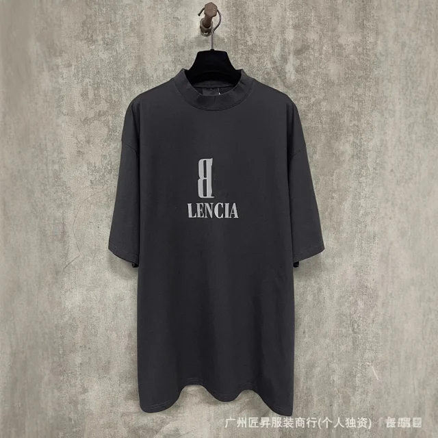 Balenciaga SS25 Double-B Print Unisex Tee Detail