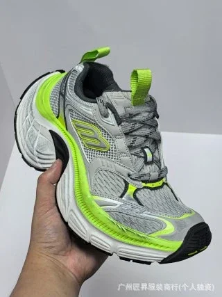 Balenciaga Paris 6XL Original Dad Shoes Detail