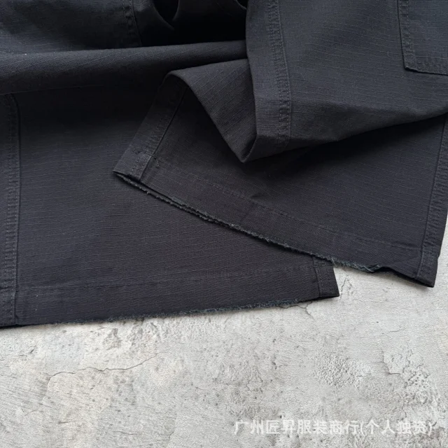 B 25SS Paris Distressed Cargo Shorts Detail