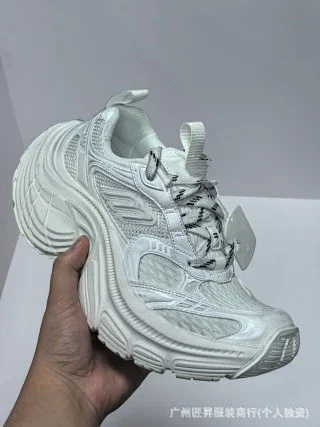 Balenciaga Paris 6XL Original Dad Shoes Detail