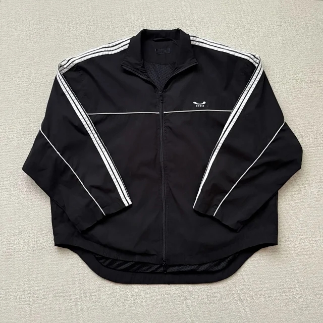 Balenciaga Embroidered 5-Stripe Sport Set Detail