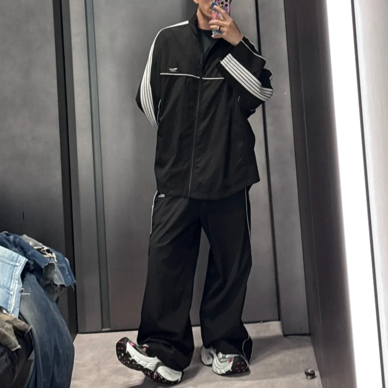 Balenciaga Embroidered 5-Stripe Sport Set