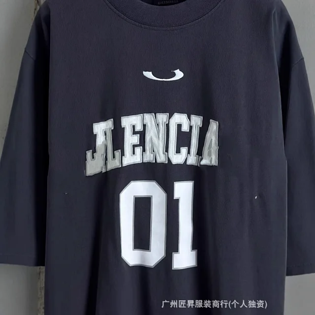 B01 Letter Embroidered Streetwear Tee Unisex Detail