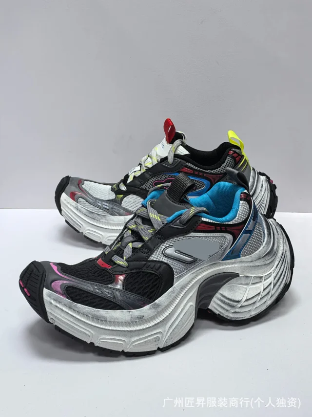 Unisex CB Paris 10 Platform Sneakers Detail