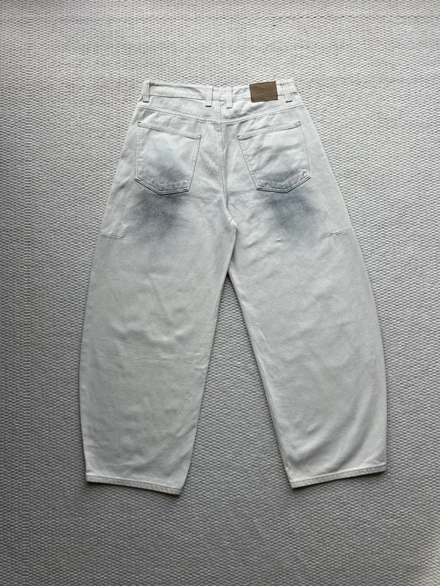 Exclusive Balenciaga Distressed Jeans SS25 Detail